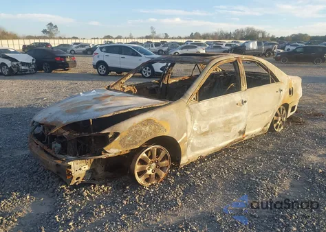 2003 Toyota Camry Xle V6 z USA, uszkodzony, nr VIN 4T1BF30K43U559750